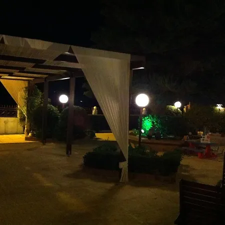 Chris Studios and Apartments Λέχαιο Εξωτερικό φωτογραφία