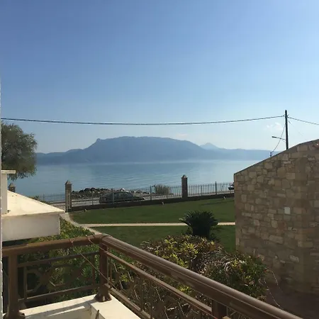 Chris Studios and Apartments Λέχαιο Εξωτερικό φωτογραφία