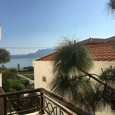 Chris Studios and Apartments Λέχαιο Εξωτερικό φωτογραφία