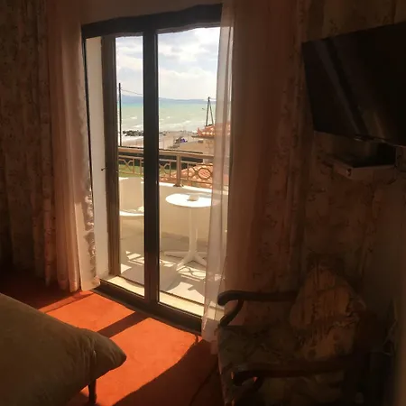 Chris Studios and Apartments Λέχαιο Εξωτερικό φωτογραφία