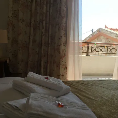 Chris Studios and Apartments Λέχαιο Εξωτερικό φωτογραφία