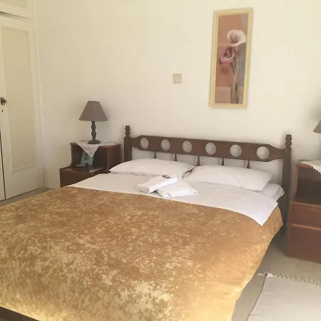 Chris Studios and Apartments Λέχαιο Εξωτερικό φωτογραφία